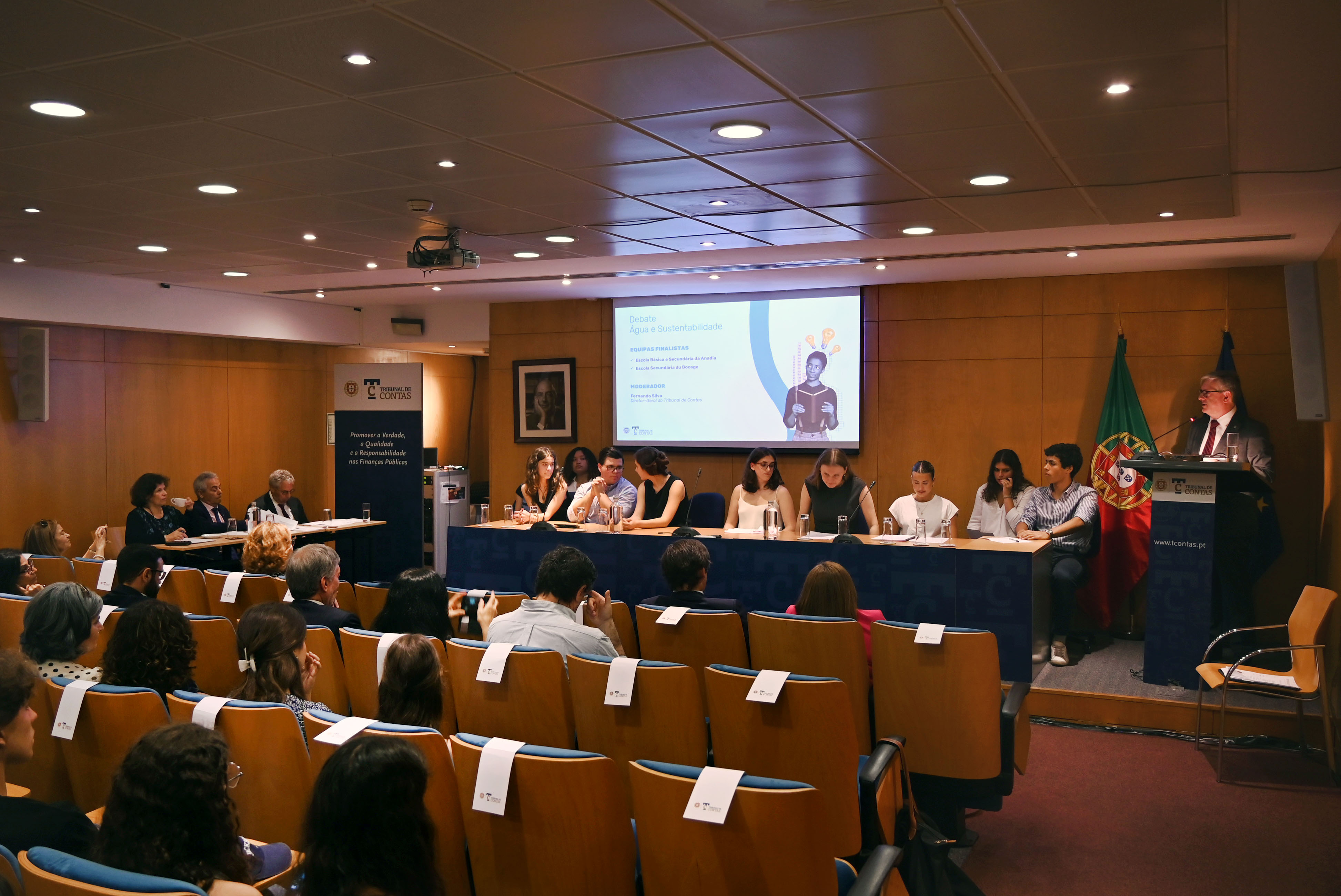 DSC_9914_debate1.jpg